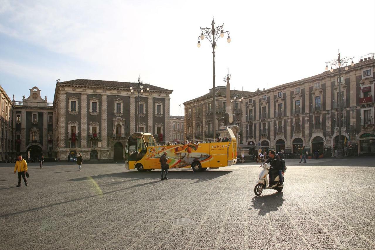 Вілла Sicily Wonderful Piazza Universita' Катанія Екстер'єр фото
